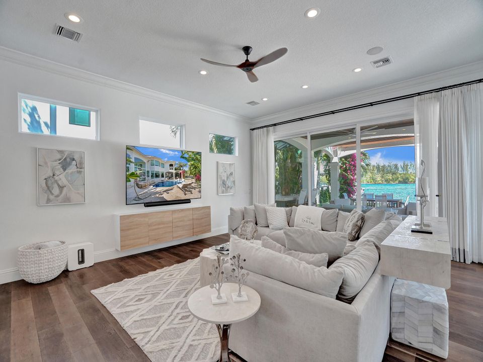 For Sale: $5,500,000 (4 beds, 4 baths, 4710 Square Feet)