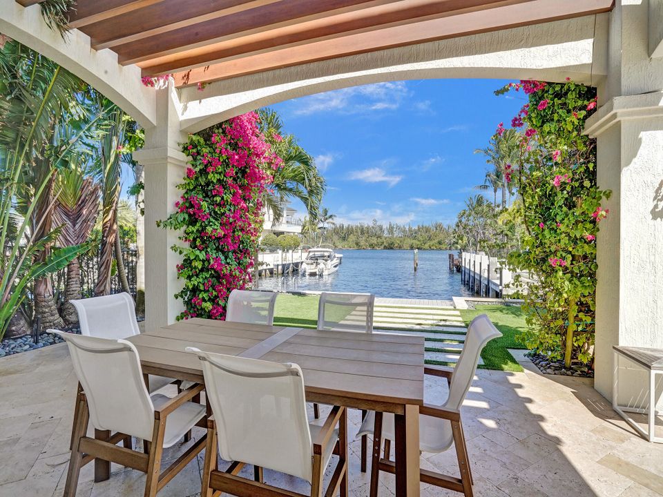 For Sale: $5,500,000 (4 beds, 4 baths, 4710 Square Feet)