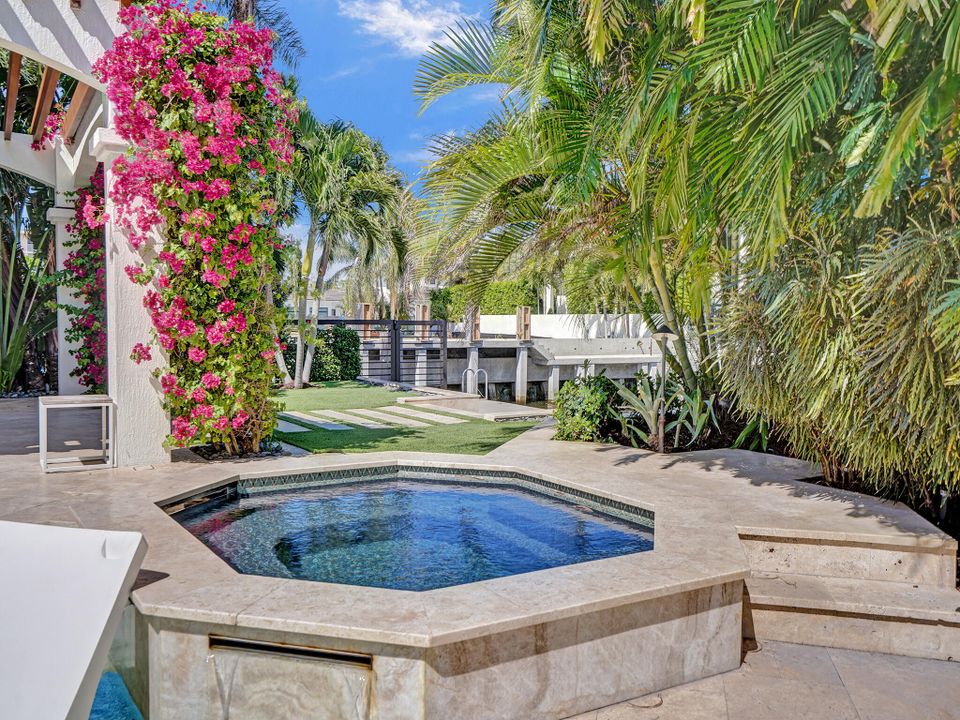 For Sale: $5,500,000 (4 beds, 4 baths, 4710 Square Feet)