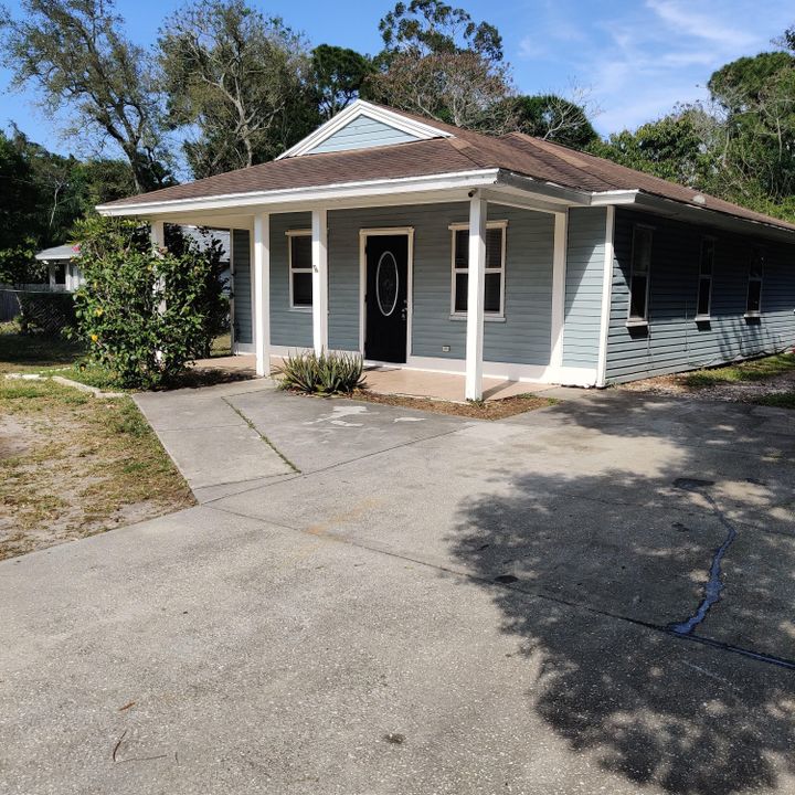 For Sale: $249,000 (3 beds, 1 baths, 975 Square Feet)