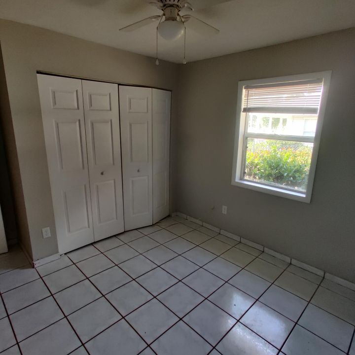 For Sale: $249,000 (3 beds, 1 baths, 975 Square Feet)