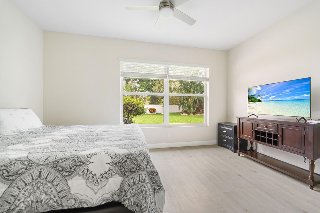 Active With Contract: $5,500 (3 beds, 2 baths, 1975 Square Feet)