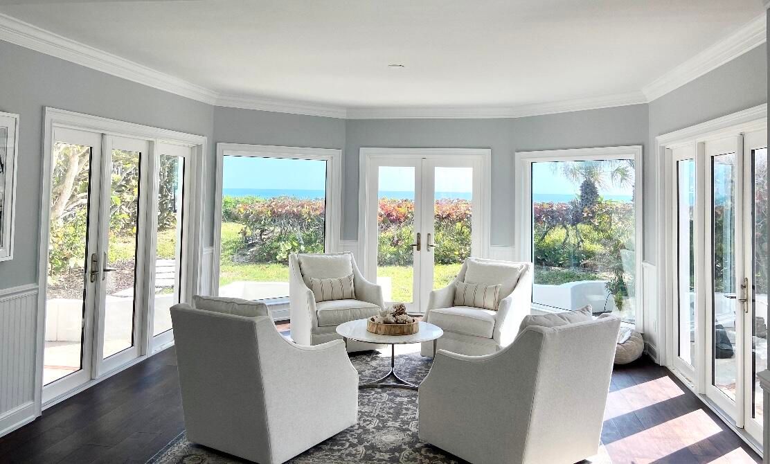 Recently Sold: $3,950,000 (3 beds, 2 baths, 2601 Square Feet)