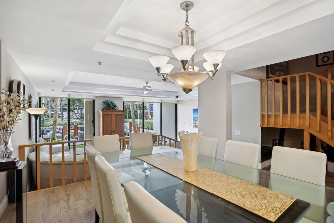 For Sale: $1,800,000 (3 beds, 2 baths, 2206 Square Feet)