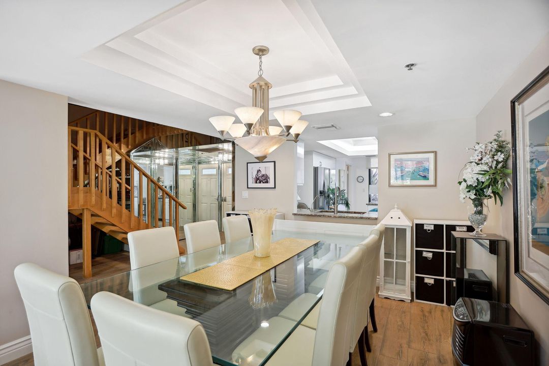 For Sale: $1,800,000 (3 beds, 2 baths, 2206 Square Feet)