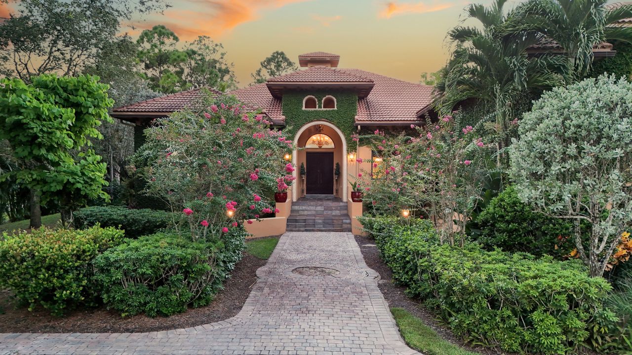 Recently Sold: $1,700,000 (4 beds, 4 baths, 4580 Square Feet)