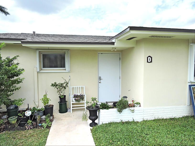 Active With Contract: $110,000 (1 beds, 1 baths, 662 Square Feet)
