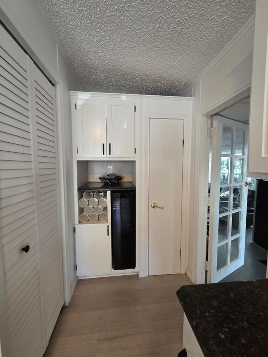 Active With Contract: $134,500 (2 beds, 2 baths, 1514 Square Feet)
