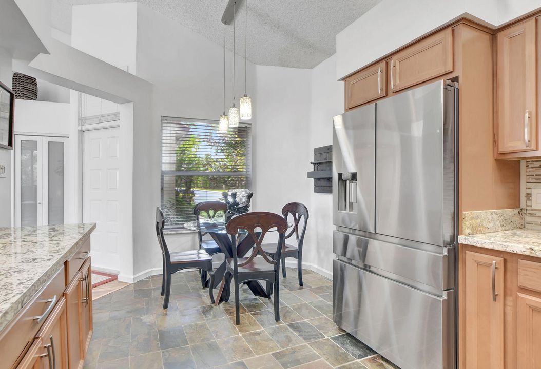 Active With Contract: $10,000 (3 beds, 2 baths, 1629 Square Feet)