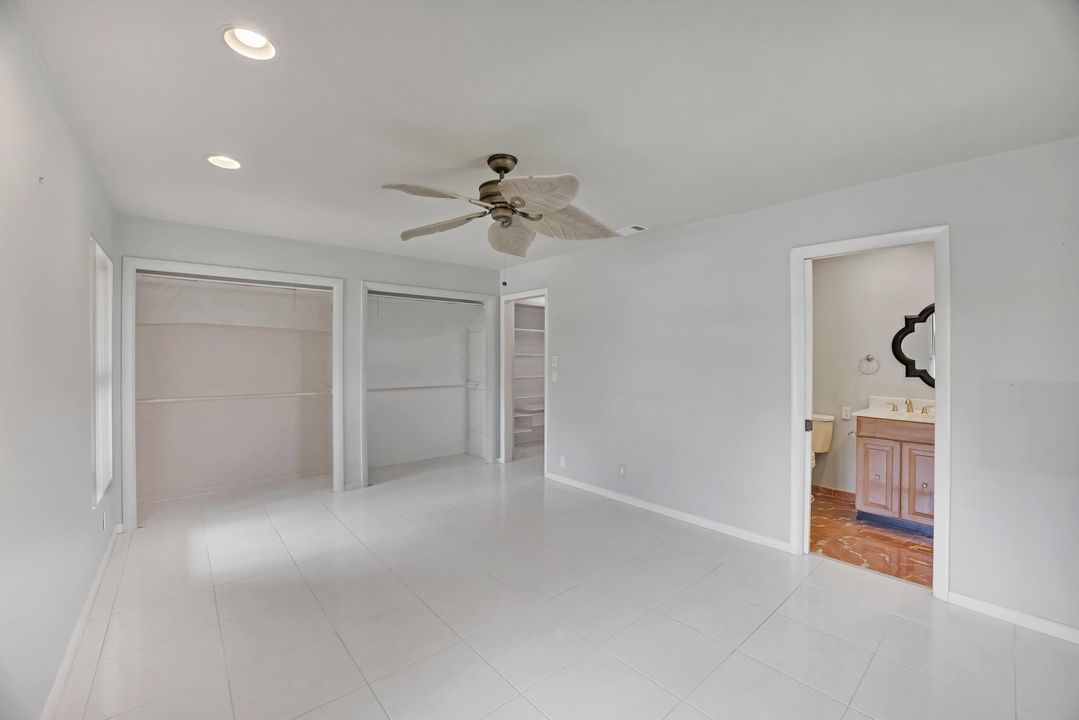 For Sale: $999,000 (3 beds, 2 baths, 1960 Square Feet)