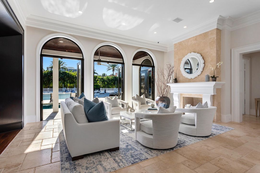 For Sale: $8,795,000 (6 beds, 7 baths, 8332 Square Feet)