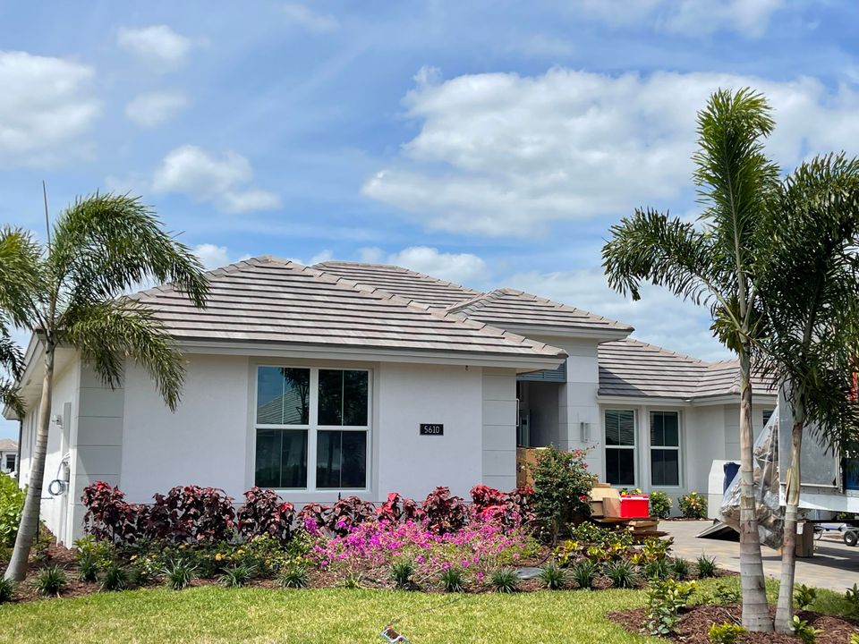 Recently Sold: $1,182,024 (4 beds, 3 baths, 2844 Square Feet)