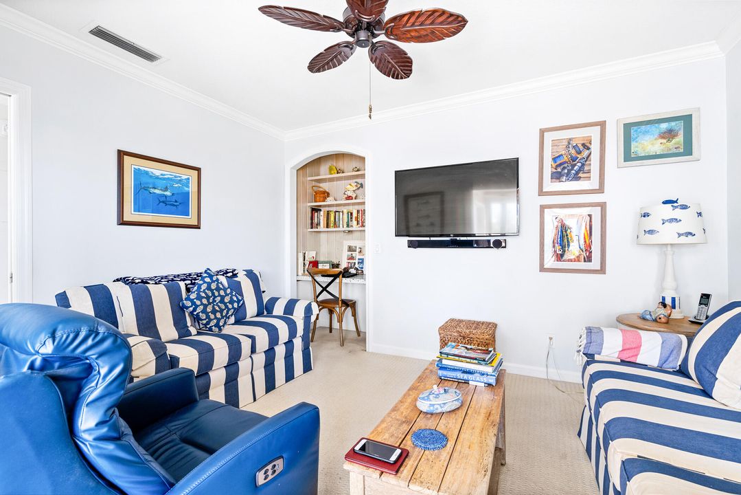 For Sale: $1,095,000 (2 beds, 2 baths, 1760 Square Feet)