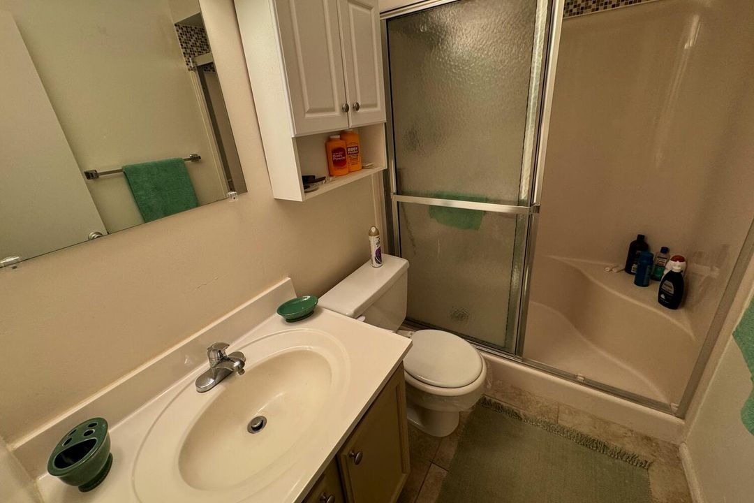 For Rent: $2,400 (2 beds, 2 baths, 1014 Square Feet)