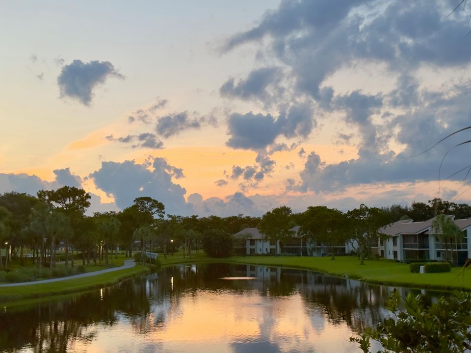 Active With Contract: $425,000 (3 beds, 2 baths, 1680 Square Feet)