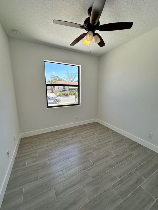 Active With Contract: $419,000 (3 beds, 2 baths, 1344 Square Feet)