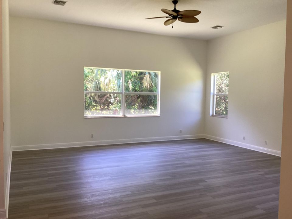 For Rent: $5,000 (3 beds, 2 baths, 2757 Square Feet)