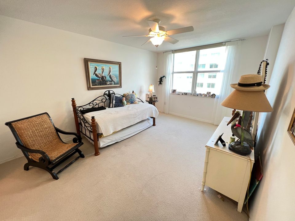 Active With Contract: $5,500 (2 beds, 2 baths, 1206 Square Feet)