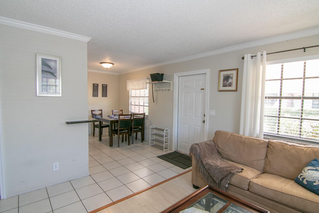 Active With Contract: $168,000 (2 beds, 1 baths, 757 Square Feet)