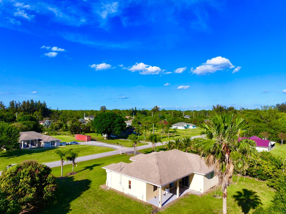 Active With Contract: $639,000 (4 beds, 2 baths, 2393 Square Feet)