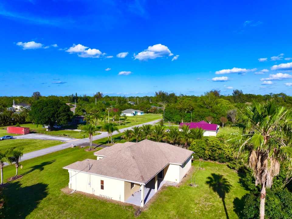 Active With Contract: $639,000 (4 beds, 2 baths, 2393 Square Feet)