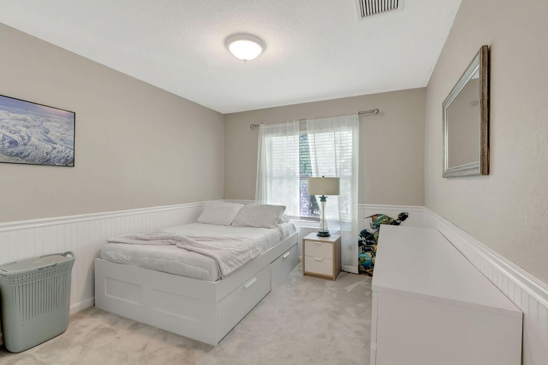 Active With Contract: $3,800 (3 beds, 2 baths, 1749 Square Feet)