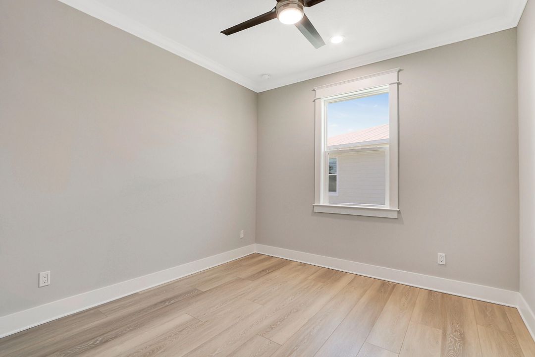 For Sale: $1,225,000 (3 beds, 2 baths, 1826 Square Feet)