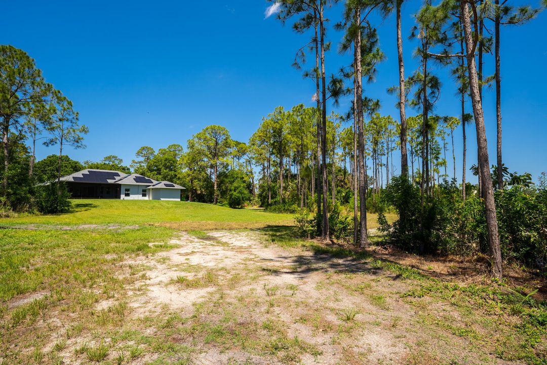 For Sale: $1,599,999 (4 beds, 3 baths, 2418 Square Feet)