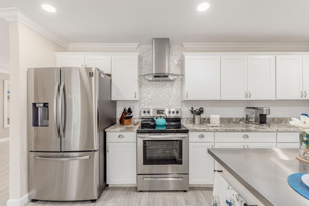 For Sale: $499,900 (3 beds, 2 baths, 1558 Square Feet)