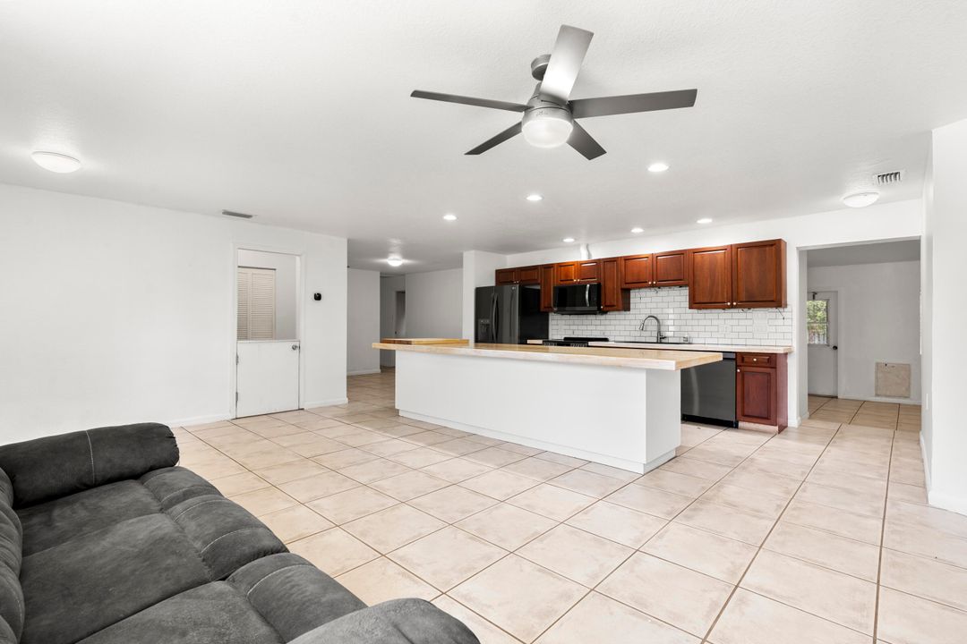 For Sale: $660,000 (4 beds, 2 baths, 1581 Square Feet)