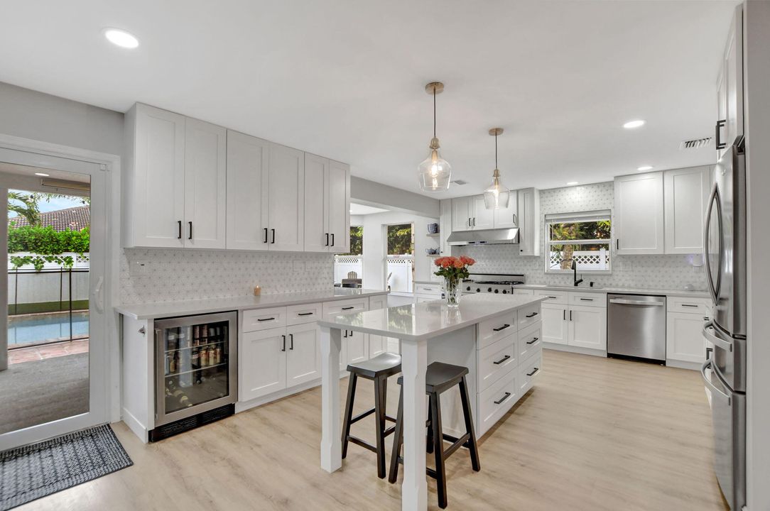 Active With Contract: $1,425,000 (5 beds, 2 baths, 2426 Square Feet)