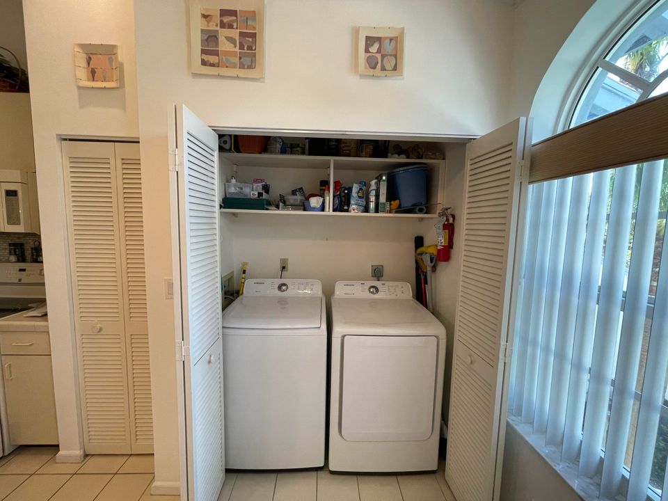 For Rent: $3,000 (2 beds, 2 baths, 1426 Square Feet)