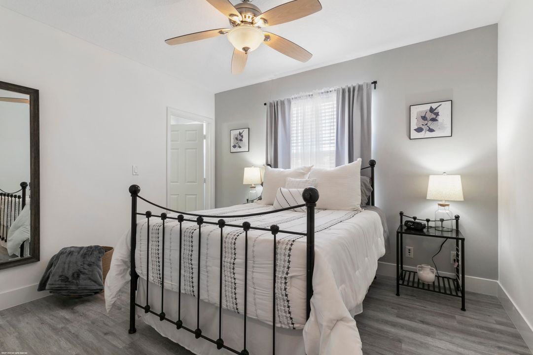 Active With Contract: $4,250 (2 beds, 2 baths, 1219 Square Feet)