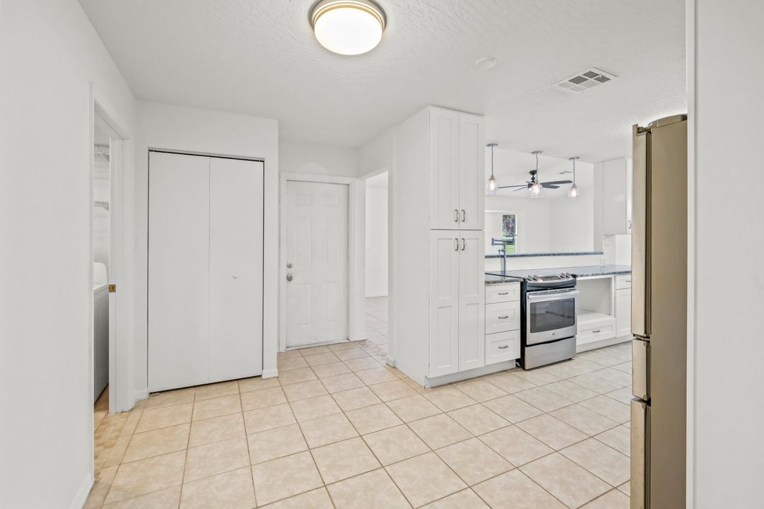 For Sale: $415,000 (3 beds, 2 baths, 1468 Square Feet)