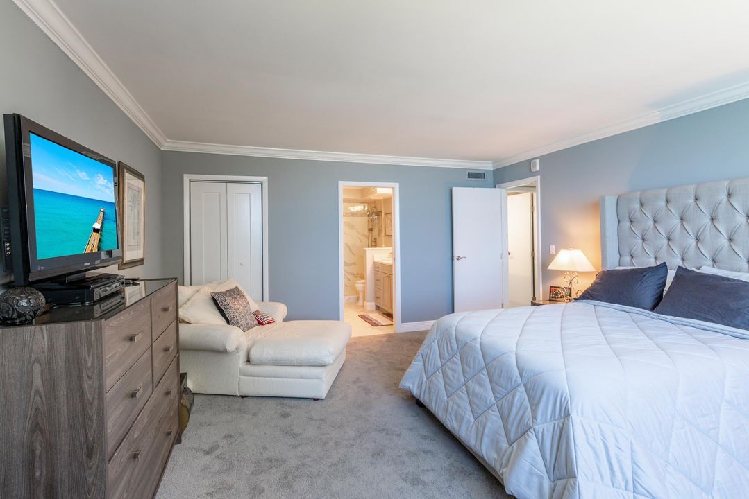 Active With Contract: $4,500 (2 beds, 2 baths, 1400 Square Feet)