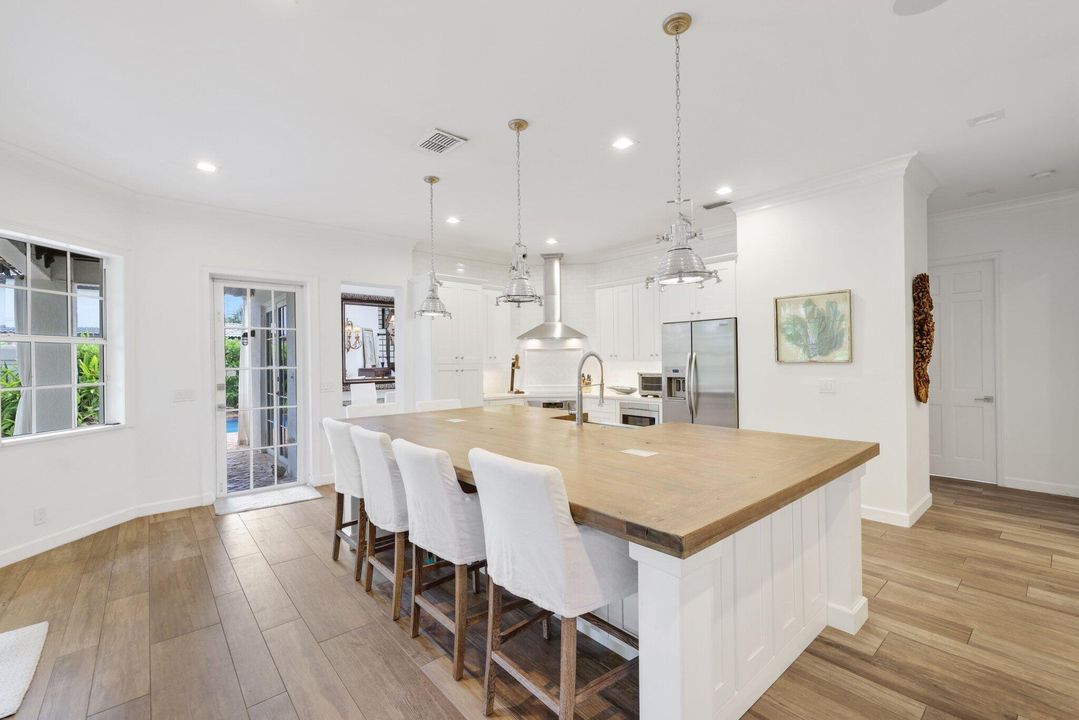Active With Contract: $1,645,000 (4 beds, 3 baths, 3022 Square Feet)