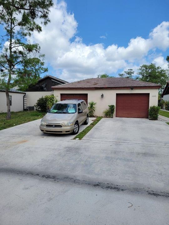 Recently Sold: $340,000 (2 beds, 2 baths, 1054 Square Feet)