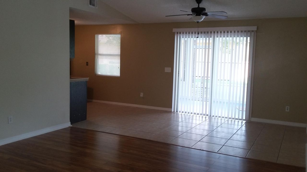 Active With Contract: $2,200 (3 beds, 2 baths, 1152 Square Feet)