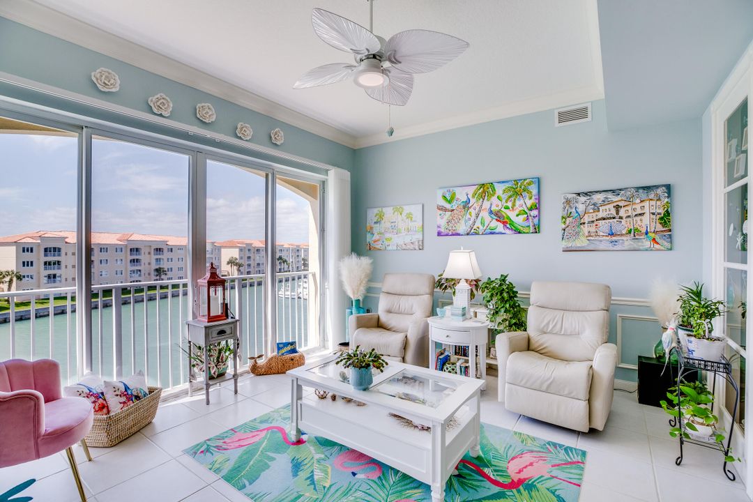 Active With Contract: $469,900 (2 beds, 2 baths, 1989 Square Feet)