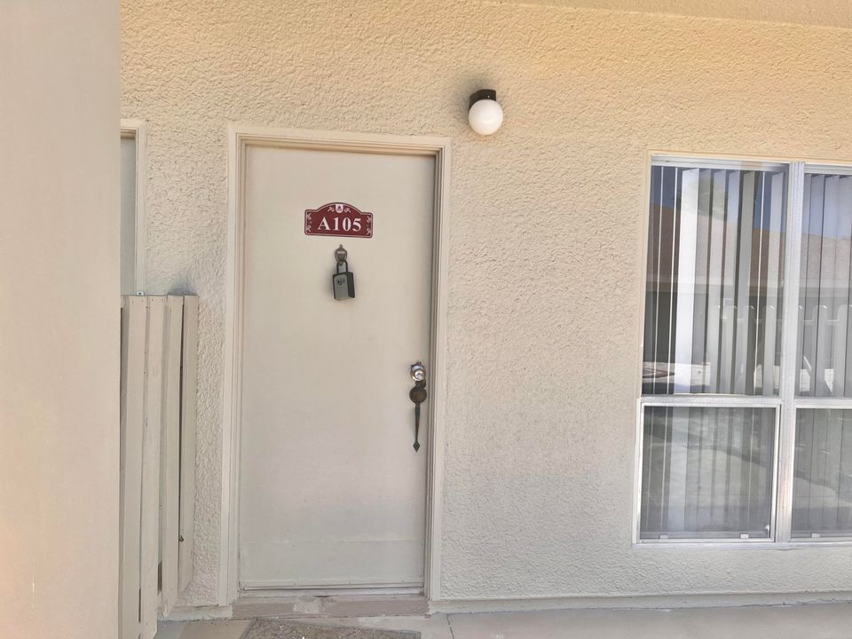 For Rent: $1,550 (1 beds, 1 baths, 495 Square Feet)