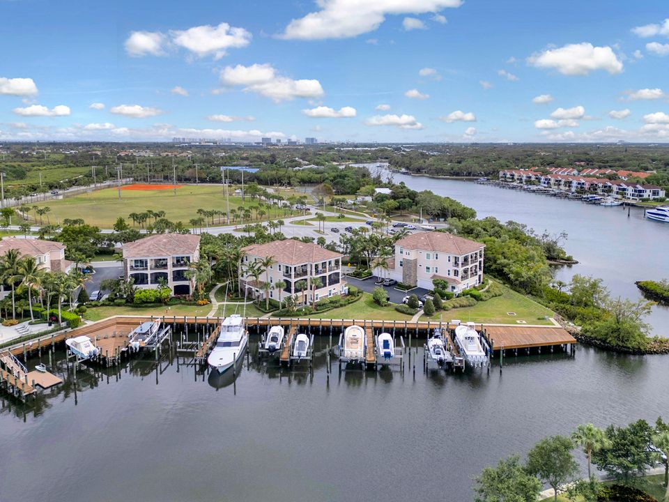 For Sale: $3,795,000 (3 beds, 2 baths, 2493 Square Feet)