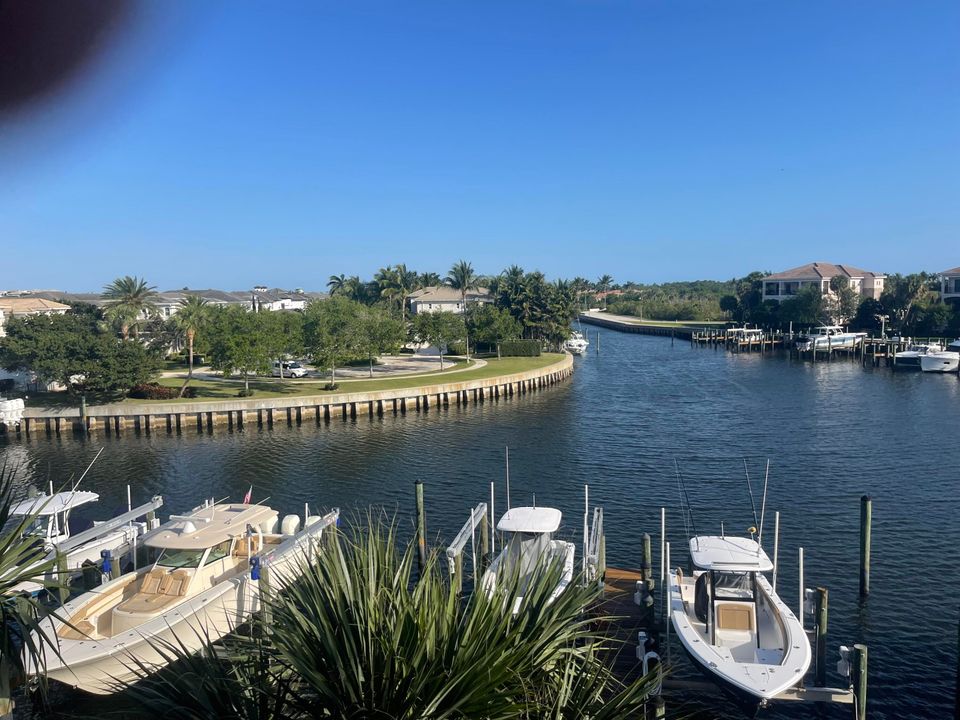 For Sale: $3,795,000 (3 beds, 2 baths, 2493 Square Feet)