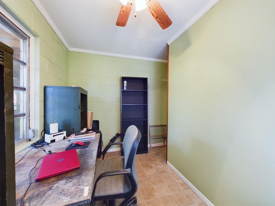 For Sale: $289,000 (2 beds, 2 baths, 1768 Square Feet)