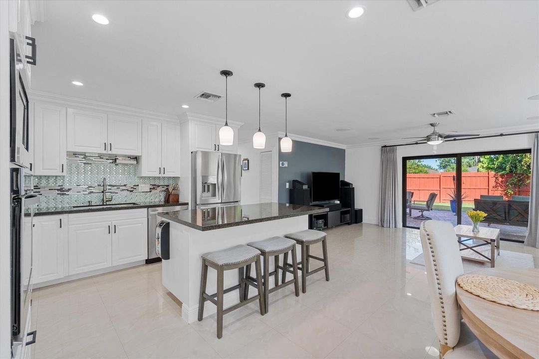 Active With Contract: $549,000 (3 beds, 2 baths, 1287 Square Feet)
