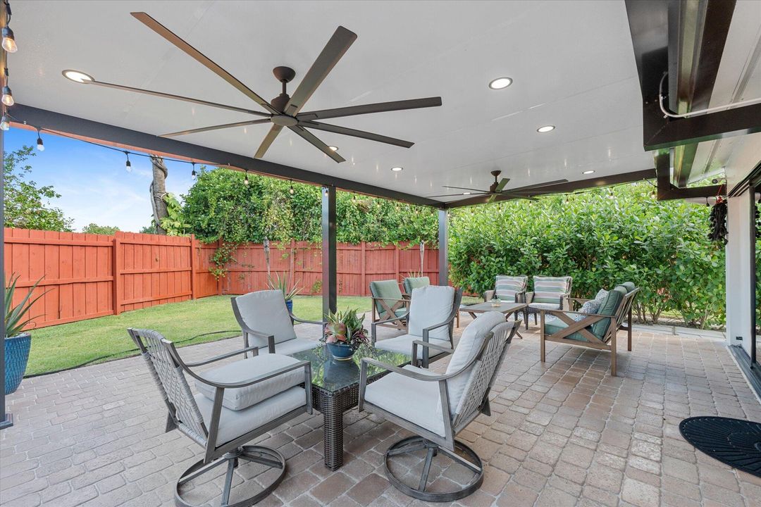 Active With Contract: $549,000 (3 beds, 2 baths, 1287 Square Feet)