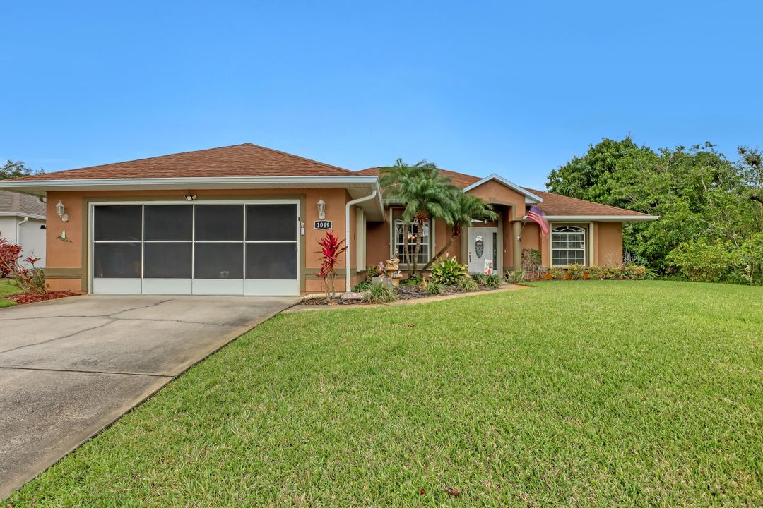 Active With Contract: $385,000 (3 beds, 2 baths, 2063 Square Feet)