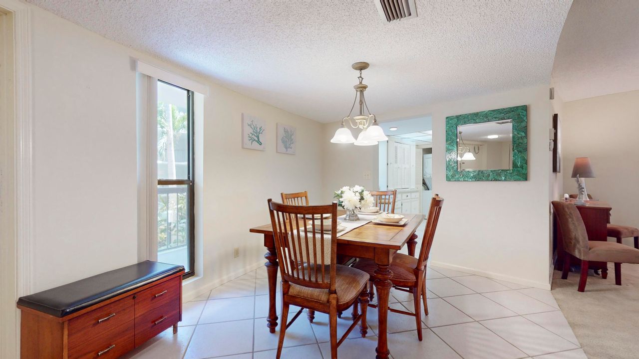 For Sale: $485,000 (2 beds, 2 baths, 1720 Square Feet)