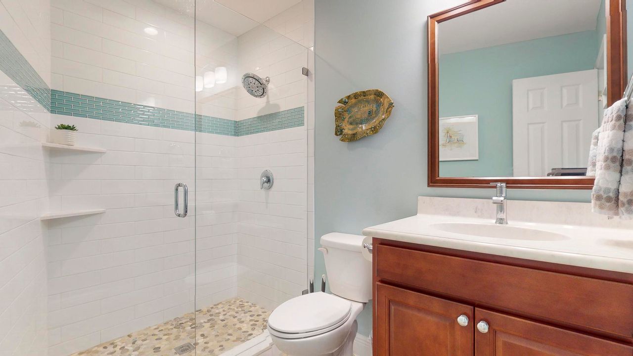 For Sale: $400,000 (3 beds, 2 baths, 1600 Square Feet)