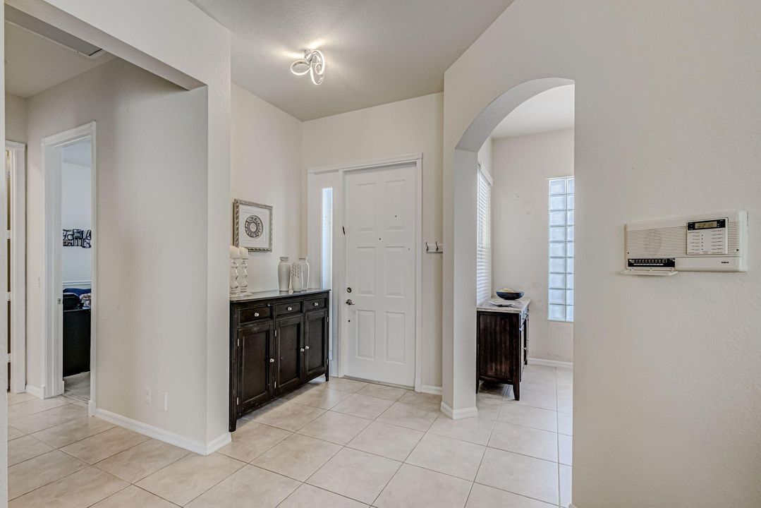 Active With Contract: $675,000 (3 beds, 2 baths, 1837 Square Feet)
