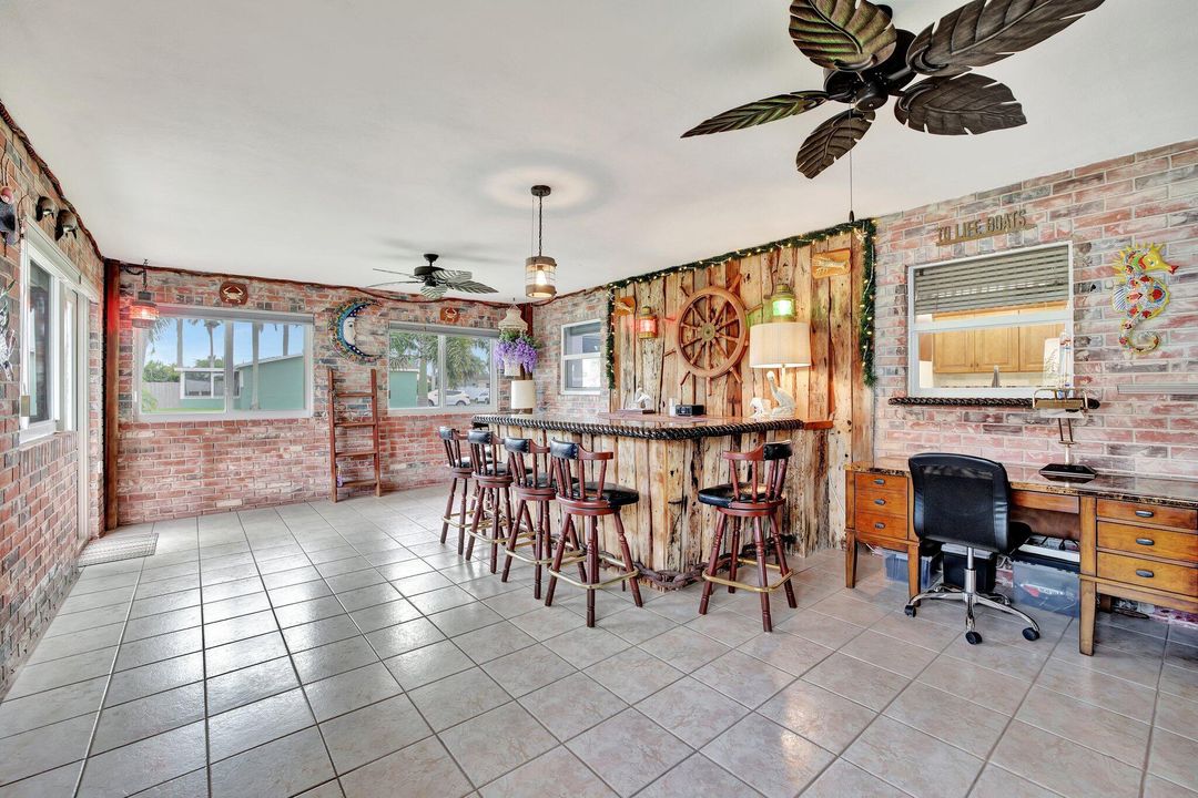 For Sale: $850,000 (3 beds, 2 baths, 2405 Square Feet)
